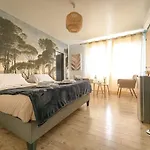 Avec Privatif A La Mascrabiere Bed & 4* Albi
