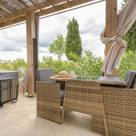 D'hotes La Mascrabiere Bed & Gasthof 4*