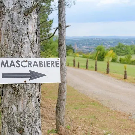 D'hotes La Mascrabiere Bed & Konukevi